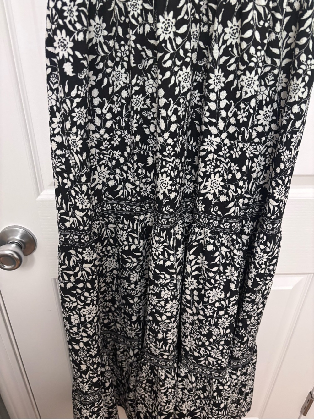 Max Studio Black & White Floral Smocked Maxi Dress - Picture 15 of 15